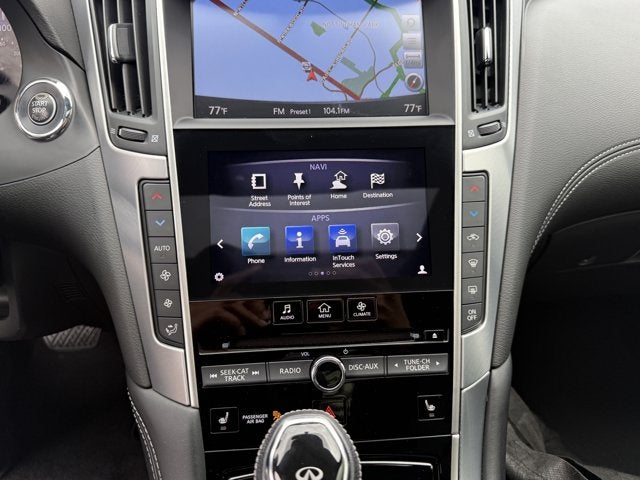 2018 INFINITI Q60 LUXE