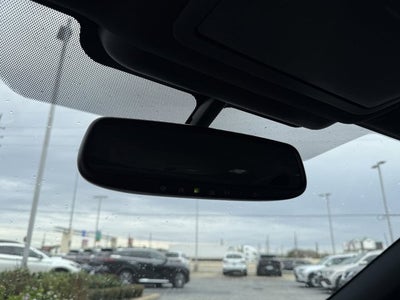 2018 INFINITI Q60 LUXE