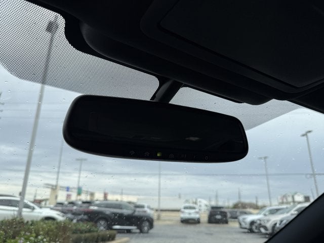 2018 INFINITI Q60 LUXE