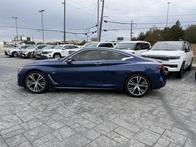 2018 INFINITI Q60 LUXE