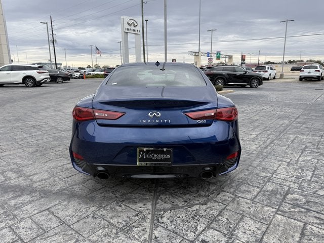 2018 INFINITI Q60 LUXE