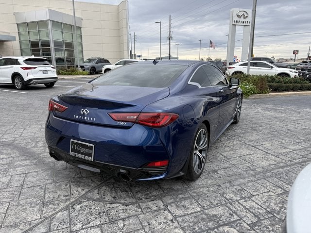 2018 INFINITI Q60 LUXE