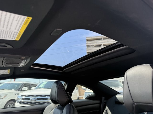 2022 INFINITI Q60 LUXE RWD