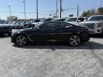 2022 INFINITI Q60 LUXE RWD