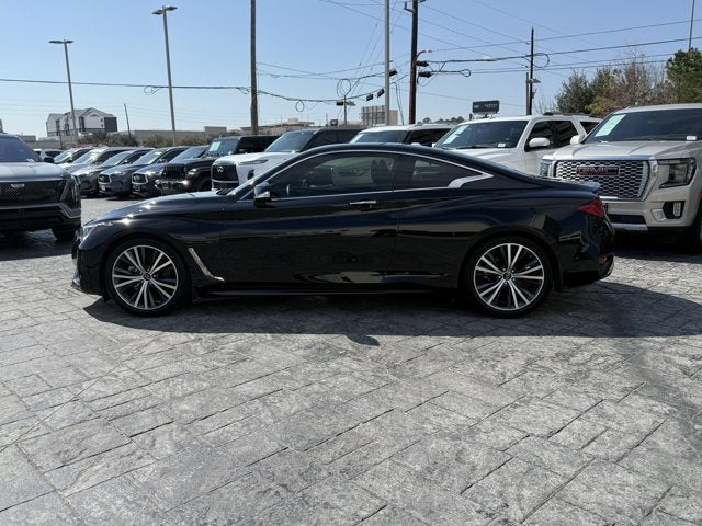 2022 INFINITI Q60 LUXE RWD