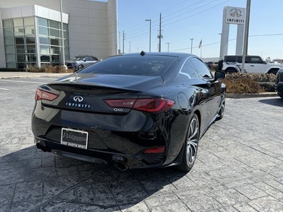 2022 INFINITI Q60 LUXE RWD