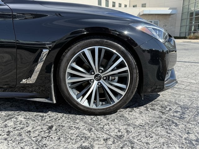 2022 INFINITI Q60 LUXE RWD