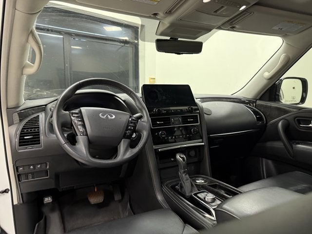 2023 INFINITI QX80 LUXE RWD