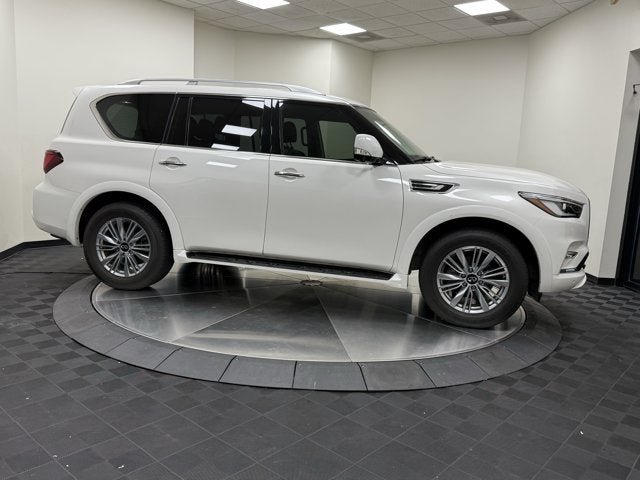 2023 INFINITI QX80 LUXE RWD