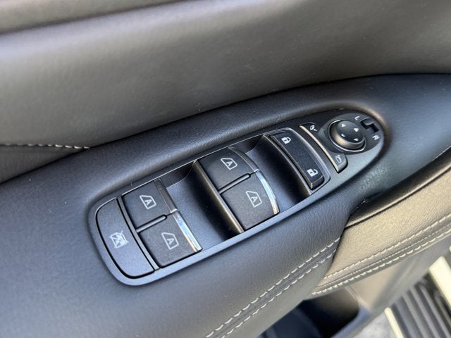 2024 INFINITI QX80 LUXE 4WD