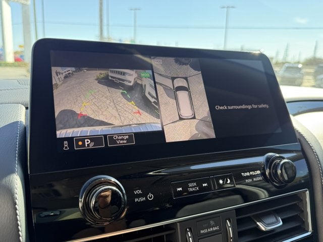 2024 INFINITI QX80 LUXE 4WD