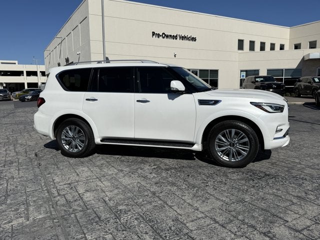 2024 INFINITI QX80 LUXE 4WD