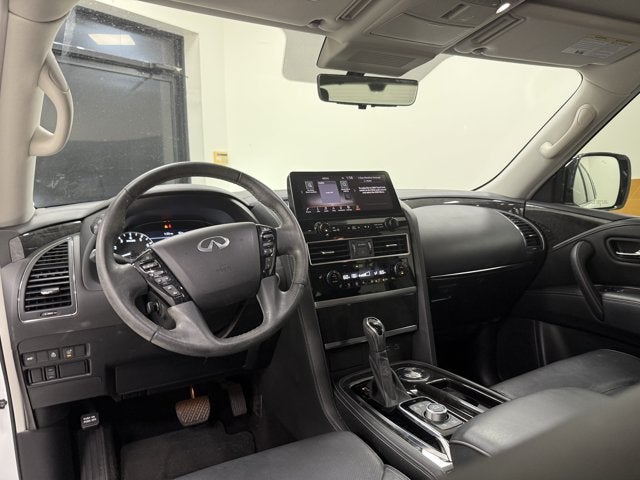 2023 INFINITI QX80 LUXE RWD
