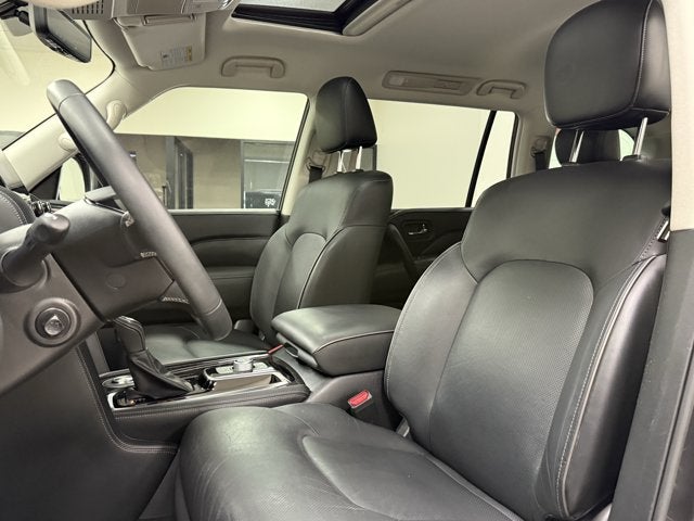 2023 INFINITI QX80 LUXE RWD