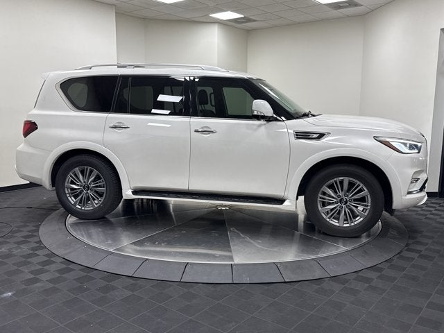 2024 INFINITI QX80 LUXE RWD