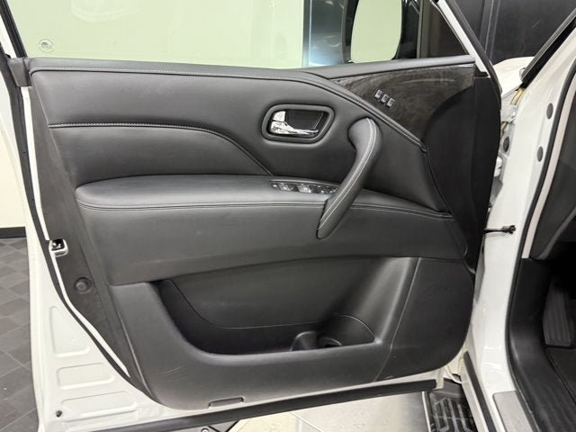 2023 INFINITI QX80 LUXE RWD