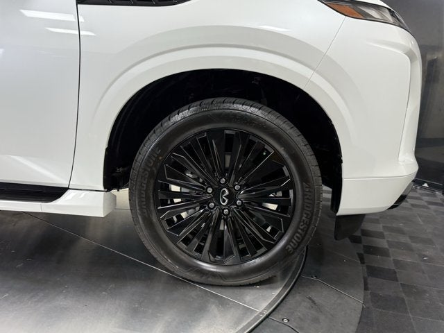 2027 INFINITI QX80 Luxe 2WD