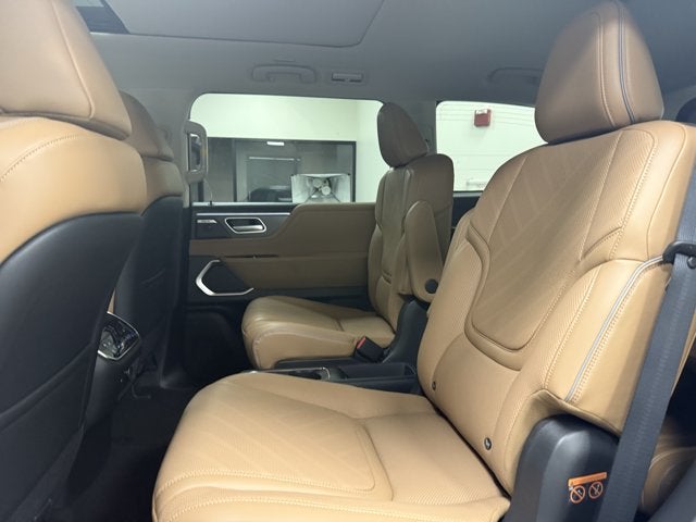 2027 INFINITI QX80 Luxe 2WD