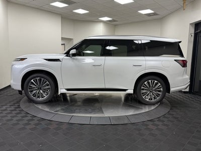 2027 INFINITI QX80 Luxe 2WD