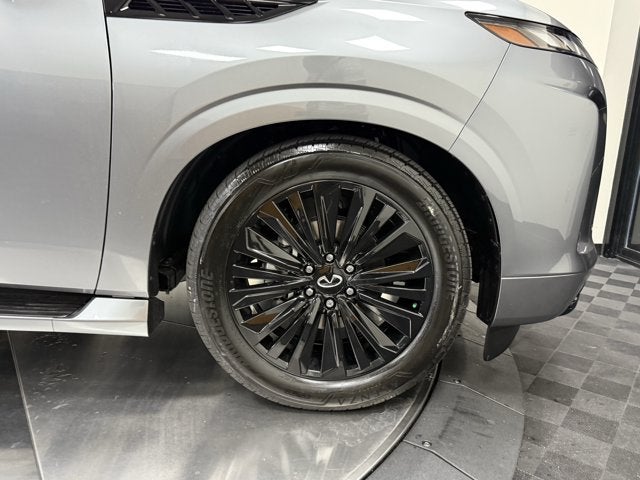 2027 INFINITI QX80 Luxe 2WD