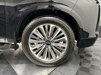 2027 INFINITI QX80 Luxe 2WD