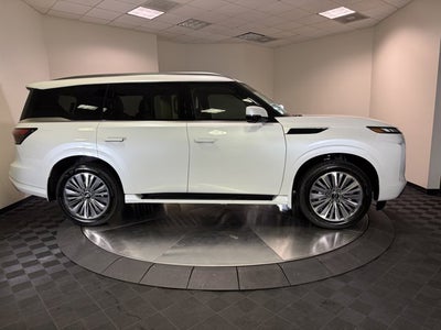 2026 INFINITI QX80 Luxe 4WD