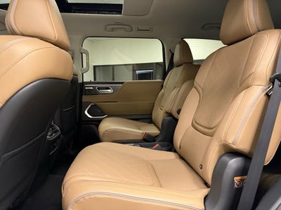 2027 INFINITI QX80 Luxe 4WD