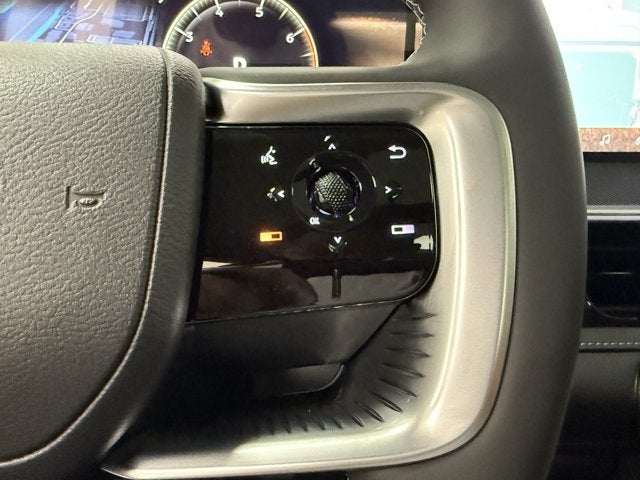 2027 INFINITI QX80 Luxe 4WD