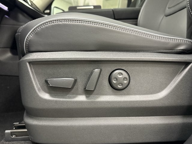 2027 INFINITI QX80 Luxe 4WD