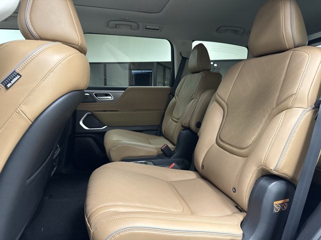2027 INFINITI QX80 Luxe 4WD