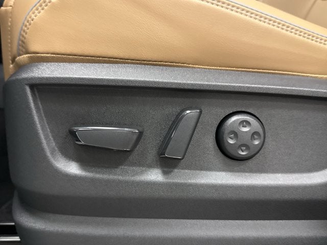 2027 INFINITI QX80 Luxe 4WD