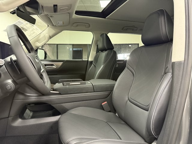 2027 INFINITI QX80 Luxe 4WD