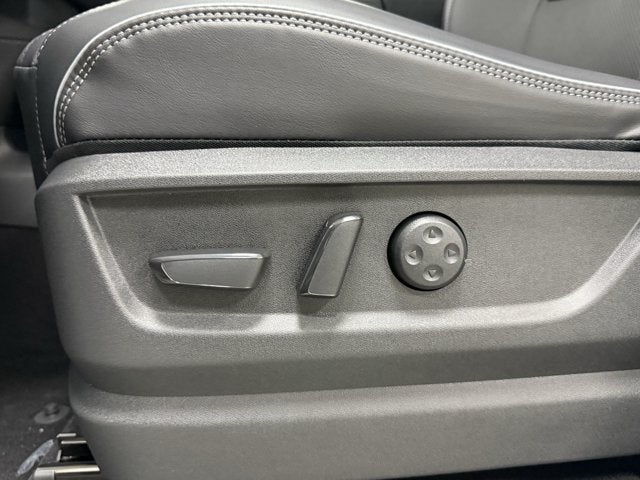 2027 INFINITI QX80 Luxe 4WD