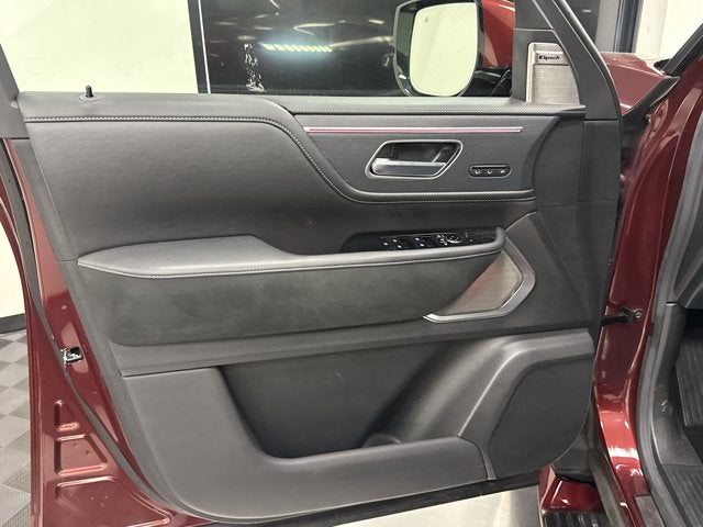 2025 INFINITI QX80 Sensory 4WD