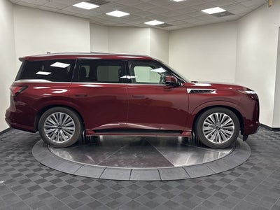 2025 INFINITI QX80 Sensory 4WD