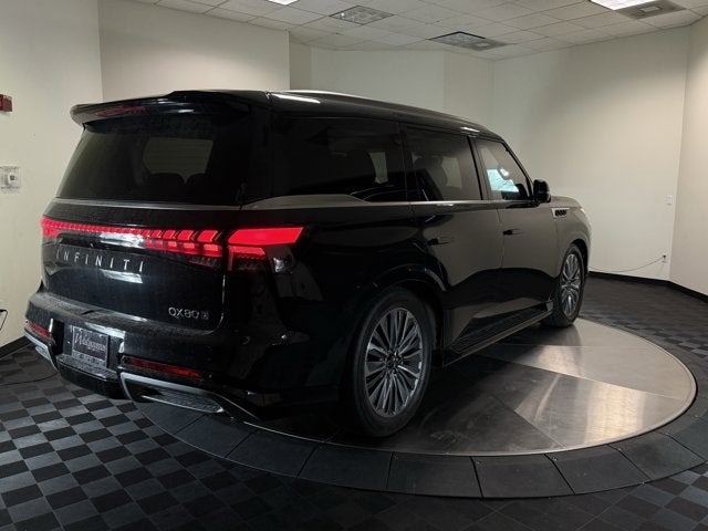 2025 INFINITI QX80 Sensory 4WD