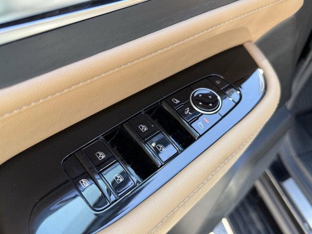 2025 INFINITI QX80 Sensory 4WD