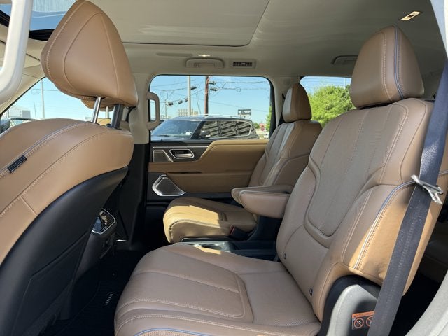 2025 INFINITI QX80 Sensory 4WD
