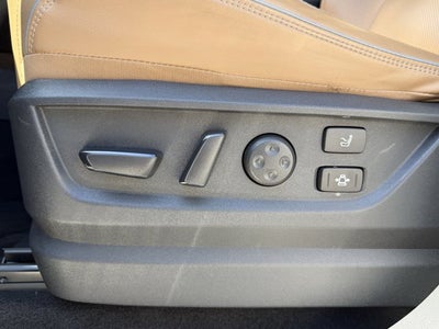 2025 INFINITI QX80 Sensory 4WD