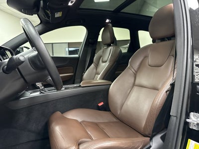 2019 Volvo XC60 Inscription