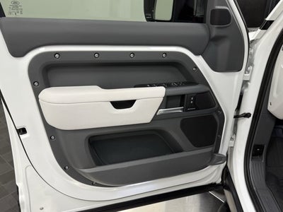 2025 Land Rover Defender S
