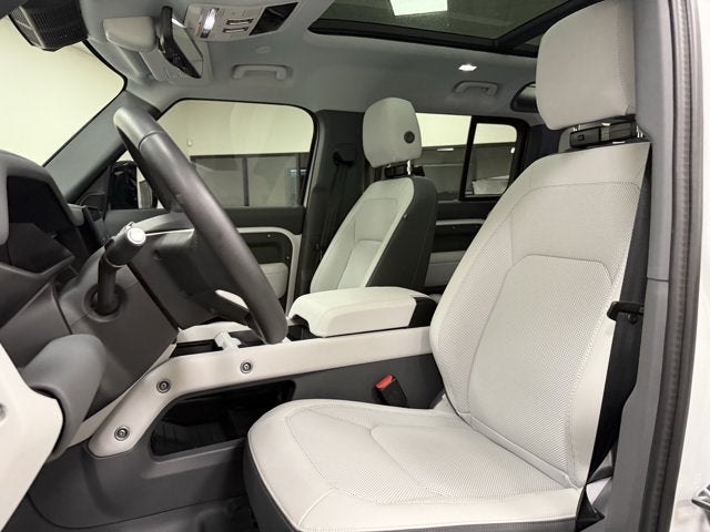 2025 Land Rover Defender S