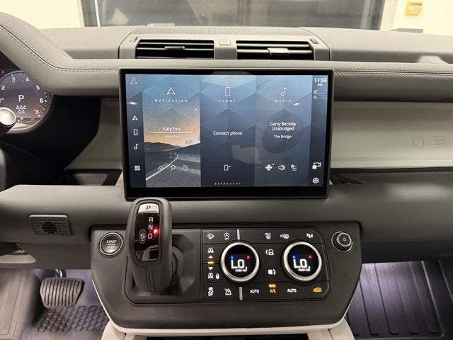 2025 Land Rover Defender S