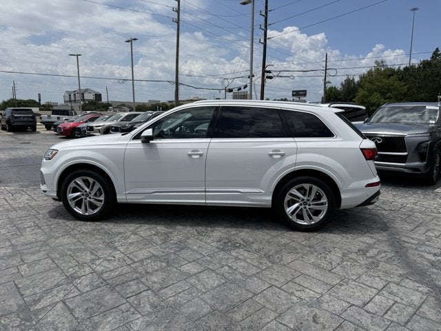 2023 Audi Q7 Premium Plus