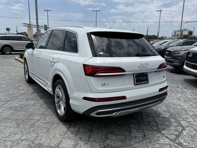 2023 Audi Q7 Premium Plus