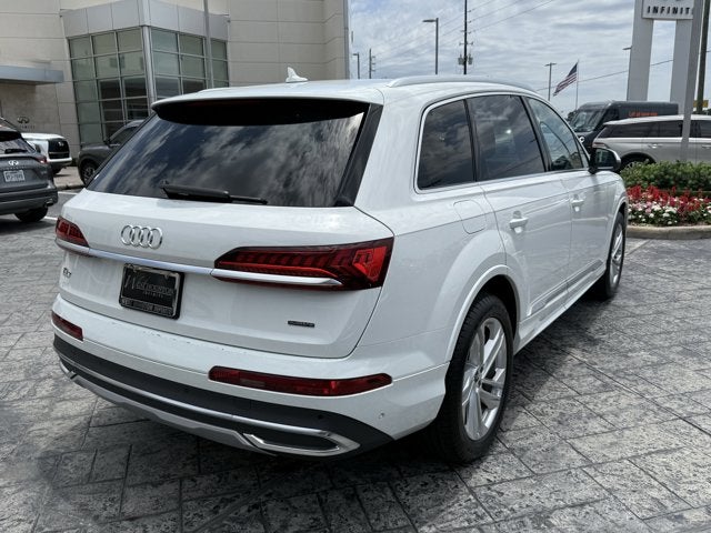 2023 Audi Q7 Premium Plus