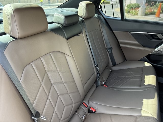 2024 BMW 5 Series 530i