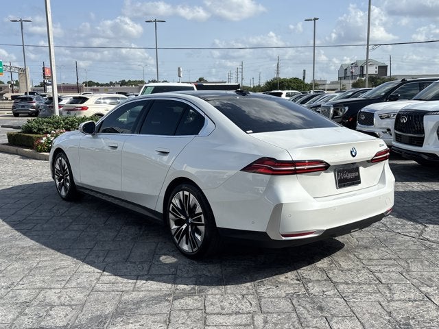 2024 BMW 5 Series 530i