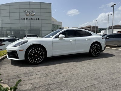 2024 Porsche Panamera Base