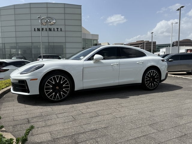 2024 Porsche Panamera Base